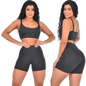 Short e Top Academia