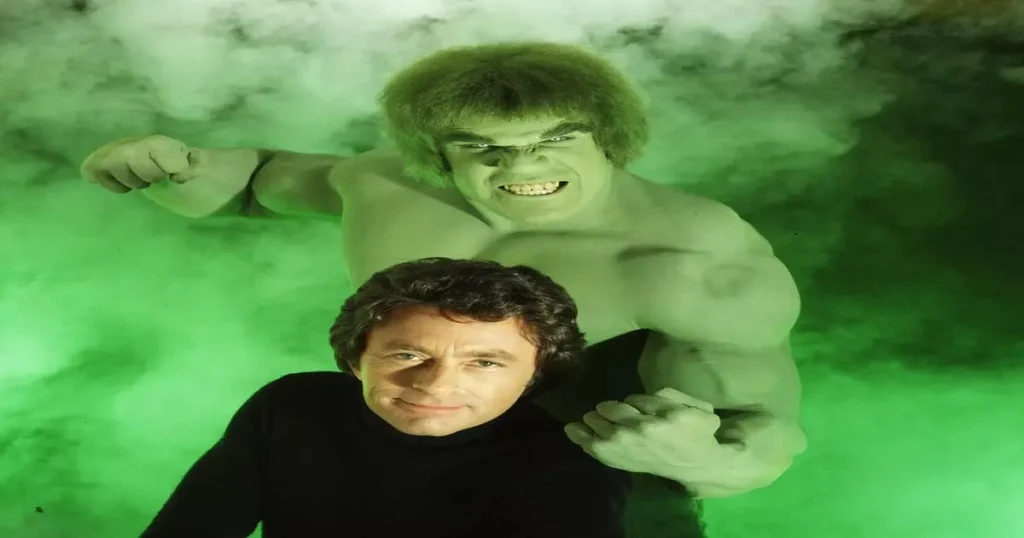 Lou Ferrigno é o Incrível Hulk.