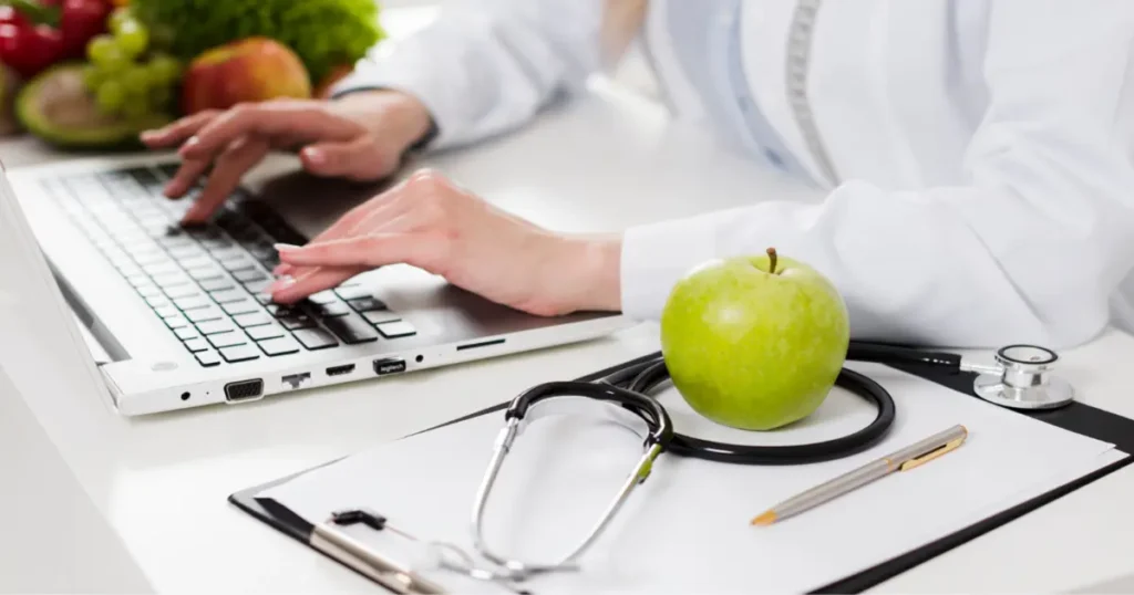 Sempre é aconselhável consultar um nutricionista antes de começar a fazer uma dieta cetogênica.